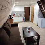 Caloroczny Nad Zalewem U Podnoza Gor Stolowych Holiday home *
