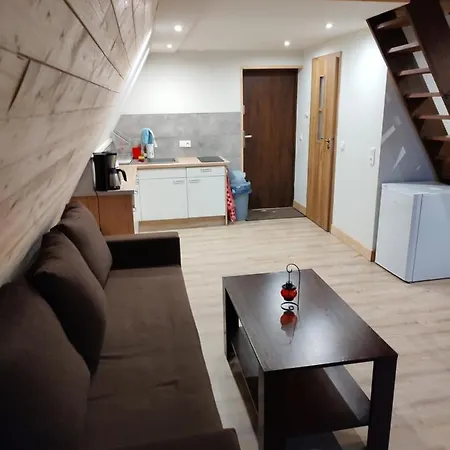 Caloroczny Nad Zalewem U Podnoza Gor Stolowych Tatil Evi *